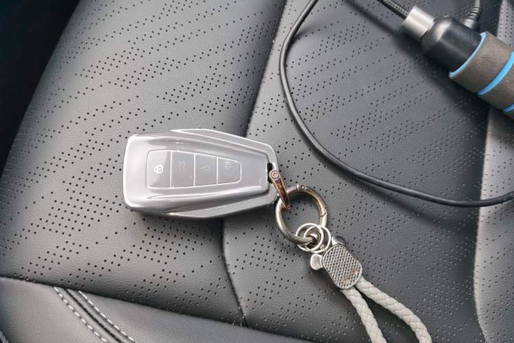 Used Geely Auto Emgrand 2023 4th Generation Champion Edition 1.5L CVT Luxury Model
