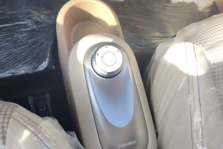 Used Wuling Hongguang MINIEV 2025 Four-Door Version Advanced Edition