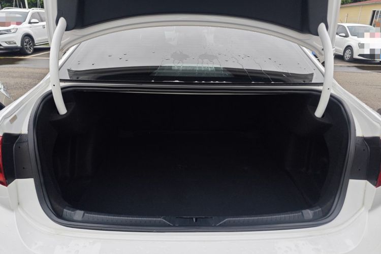 Used Volkswagen Lamando 2021 230TSI DSG Fashion Edition
