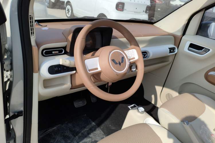 Used Wuling Hongguang MINIEV 2024 3rd Generation 215km Youth Edition