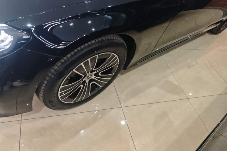 Used Mercedes-Benz E-Class 2024 E 260 L 4MATIC
