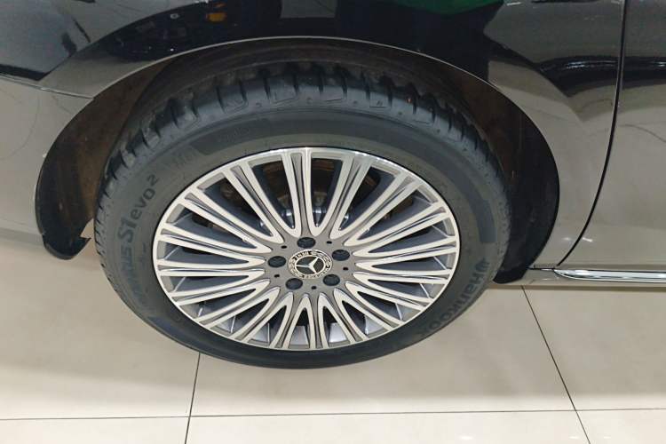 Used Mercedes-Benz E-Class 2023 Updated E 300 L Fashion Edition
