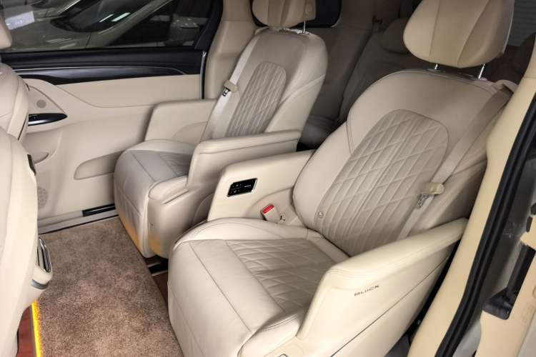 Used Buick GL8 2023 ES Lu Zun Luxury Model
