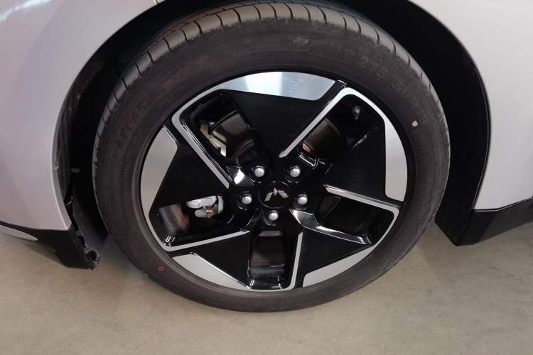 Used Wuling Xingguang 2024 Co-Creation Edition 510 Advanced Model
