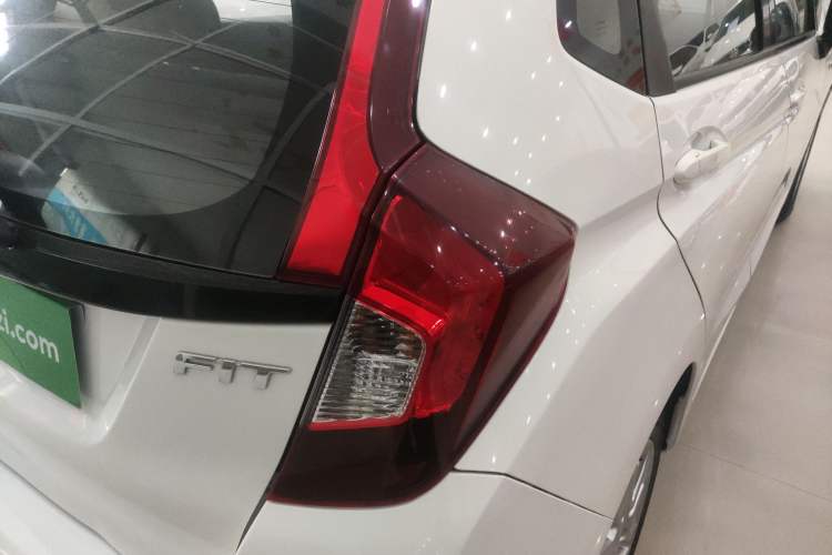 Used Honda Fit 2018 1.5L CVT Comfort Sunroof Version
