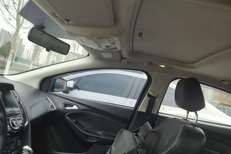 Used Ford Focus 2015 Sedan 1.6L Automatic Trend Model
