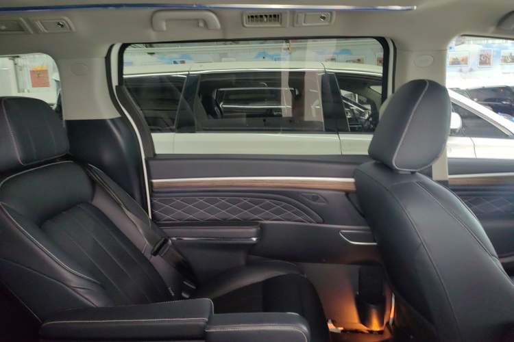 Used GAC Trumpchi M8 2020 Master Edition 390T Deluxe Version
