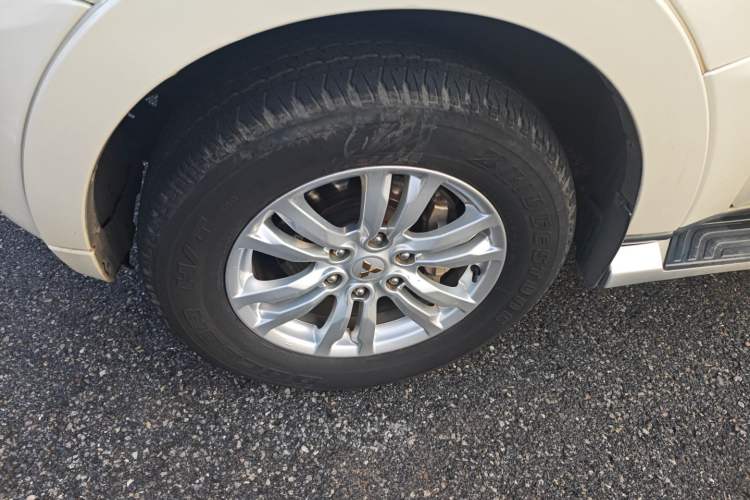 Used Mitsubishi Pajero 2018 V97 3.8L 5-Door GLS Sunroof Dual Differential – Middle East