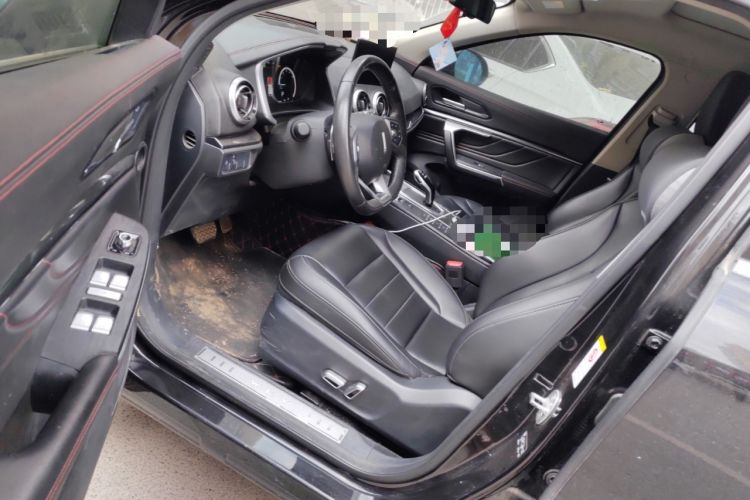 Used Wey VV5 2019 1.5T Two-Wheel Drive Smart Pioneer
