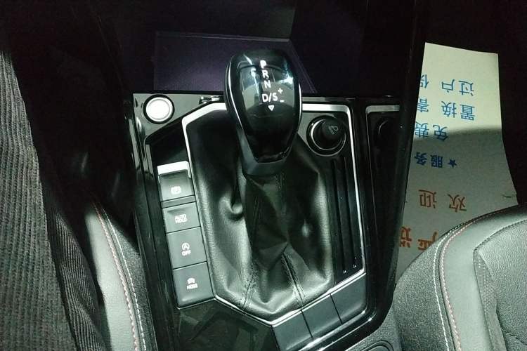 Used Volkswagen Tayron 2022 280TSI Two-Wheel Drive Luxury Smart Connectivity Version