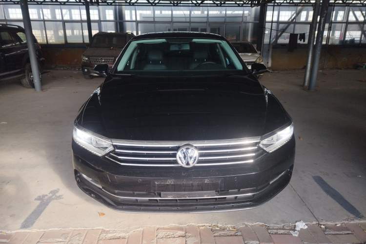Used Volkswagen Magotan 2019 330TSI DSG Leading Model China VI Standard