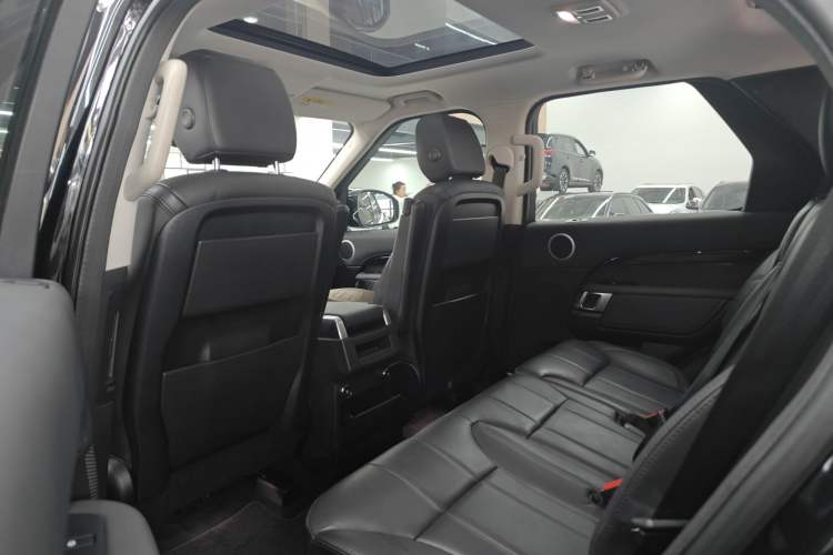 Used Land Rover Discovery 2018 3.0 SC V6 SE