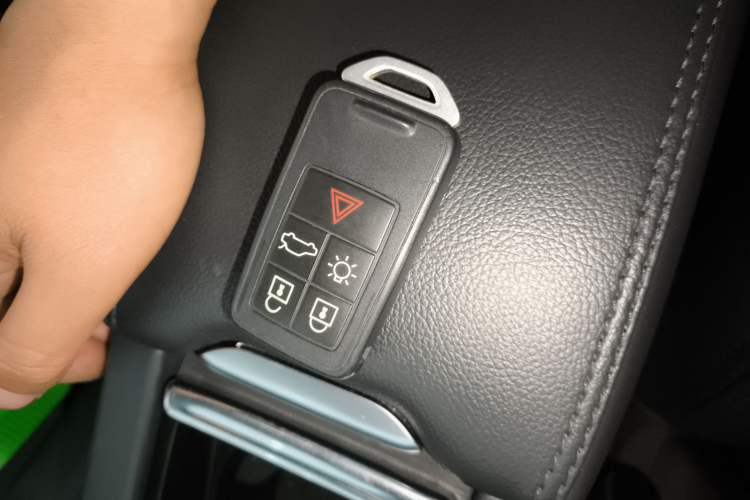 Used Volvo S60 2017 S60L T3 Smart Upgrade Edition
