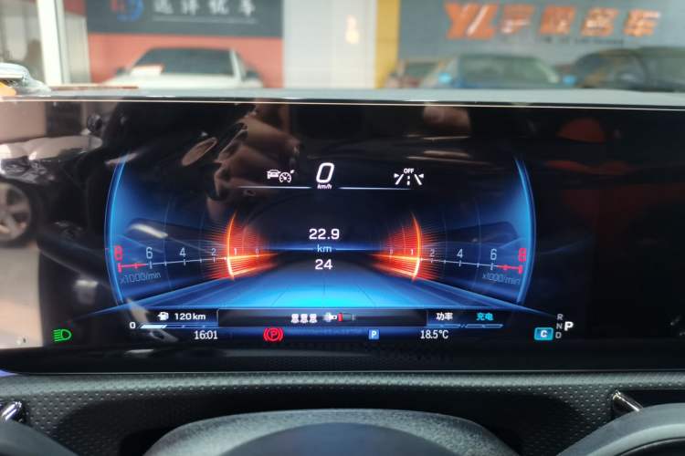 Used Mercedes-Benz A-AMG 2025 AMG A 35 L 4MATIC
