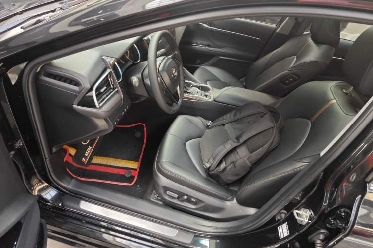 Used Toyota Camry 2019 2.5G Luxury Edition China VI Standard