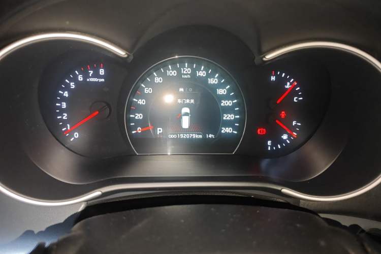 Used Kia Sorento 2013 2.4L 7-Seater Gasoline Luxury Version China IV Standard
