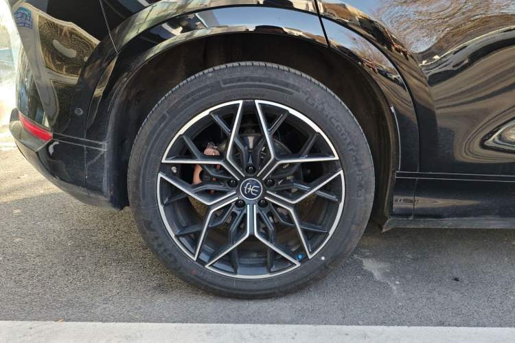 Used BYD Song L EV 2025 Intelligent Driving Version 602 km Range LiDAR-equipped All-Wheel-Drive Type