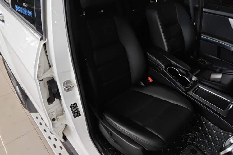 Used Mercedes-Benz GLK-Class 2013 Facelift GLK 300 4MATIC Fashion Edition
