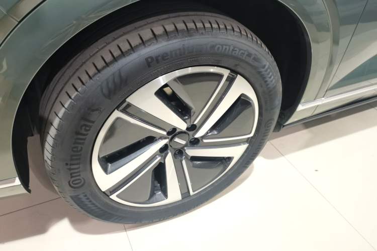 Used Wey Lanshan 2025 Four-Wheel Drive Max