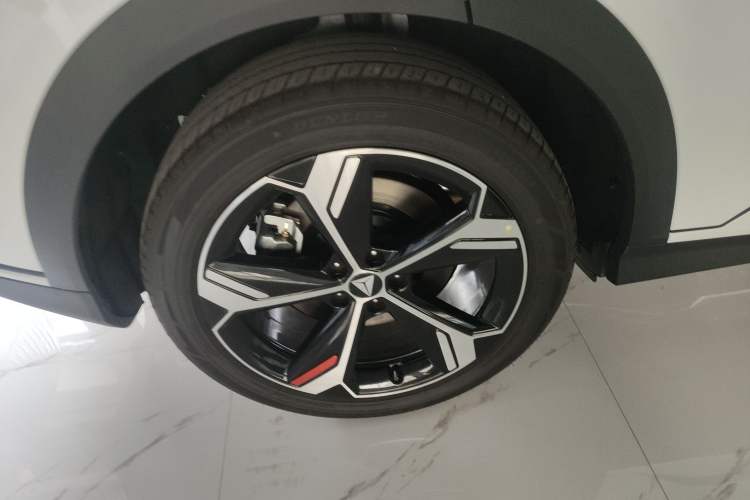 Used  S07 2026 230Ultra with Huawei Qiankun ADS SE Edition