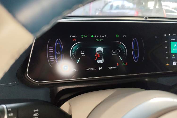 Used ORA Good Cat 2023 401 km Standard Range Premium Version Lithium Iron Phosphate