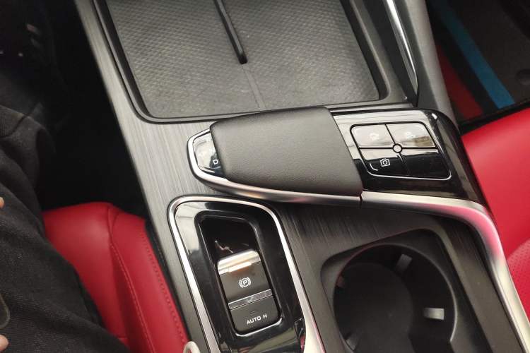 Used Changan UNI-T 2020 1.5T Prestige Version