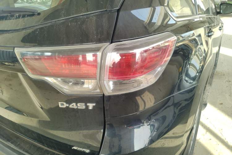 Used Toyota Highlander 2015 2.0T Four-Wheel Drive Elite Edition 7-Seater
