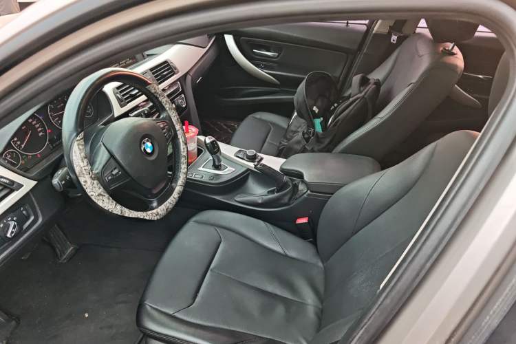 Used BMW 3 Series 2016 316i Fashion Model
