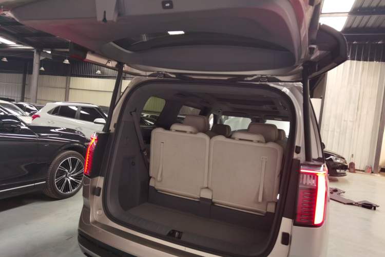 Used Zeekr 009 2022 WE Edition