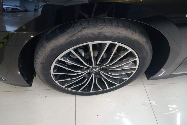 Used BYD Han 2024 DM-i Glory Edition 121KM Prestige Model
