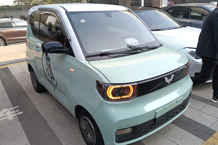 Used Wuling Hongguang MINIEV 2021 Macaron Premium Model – Lithium Iron Phosphate
