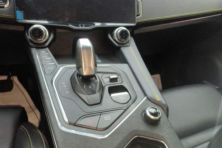 Used Lynk & Co 05 2020 2.0TD Two-Wheel Drive Zhaoyang Plus
