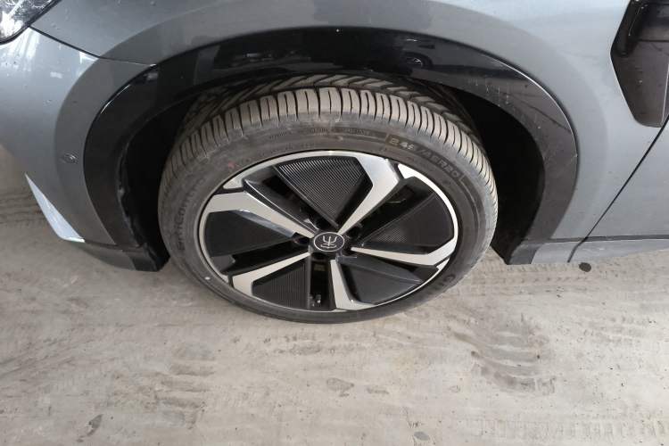 Used BYD Song L EV 2025 Intelligent Driving Version 662 km LiDAR Excellence Edition