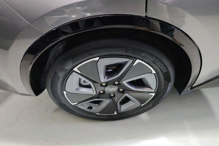 Used Toyota bZ3 2023 616 km Long-Range PRO