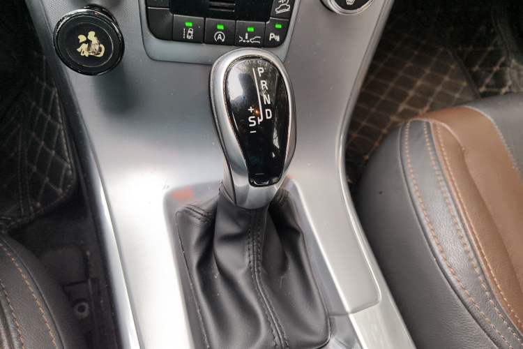 Used Volvo XC60 2017 T5 AWD Smart Range Edition
