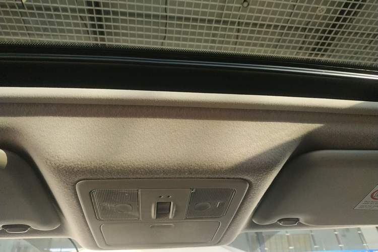 Used Nissan Tiida 2021 1.6L CVT Cool Edition
