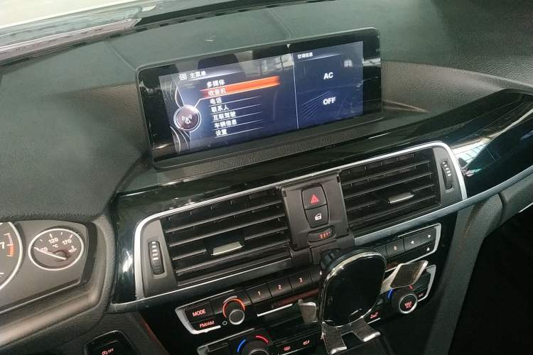 Used BMW 3 Series 2017 318Li Fashion Model
