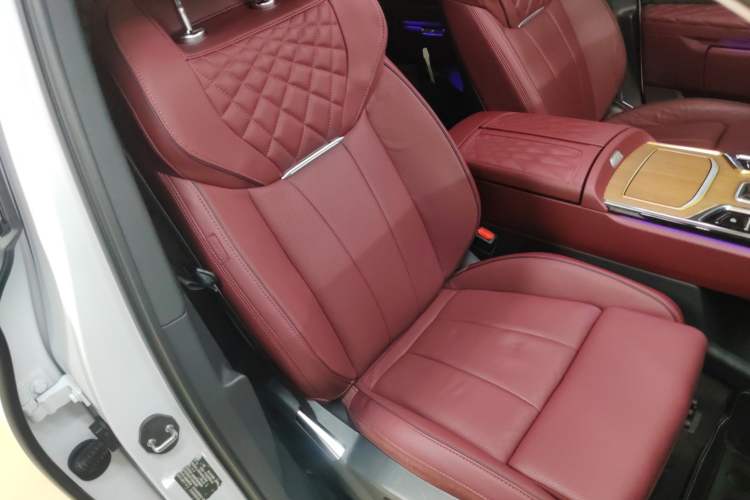 Used Hongqi E-HS9 2022 660 km Range Flagway Edition Six Seats
