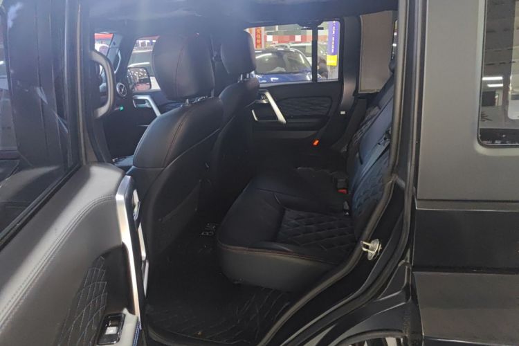 Used Beijing Auto BJ40 2021 2.0D Automatic Four-Wheel Drive Blade Hero Edition Pioneer Model
