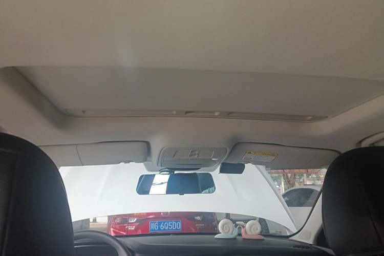 Used Roewe i5 2019 1.5L Automatic 4G Connected Langyue Edition
