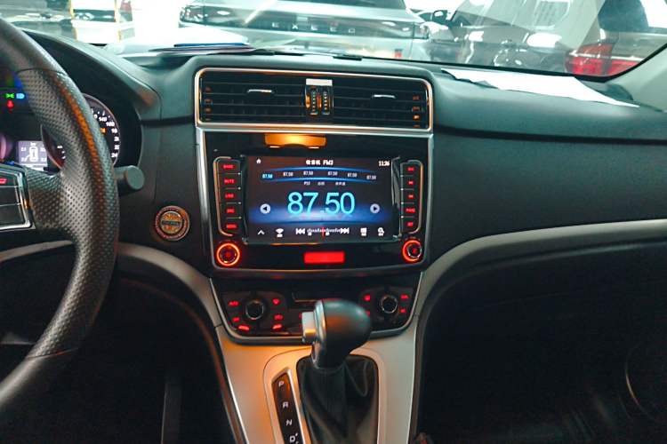 Used Haval M6 2019 1.5T DCT Two-Wheel Drive Value Edition China VI Standard
