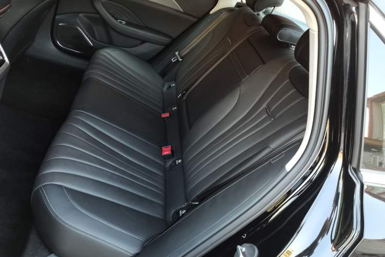 Used Hongqi H5 2024 2.0T Automatic Smart Connect Flagship Edition