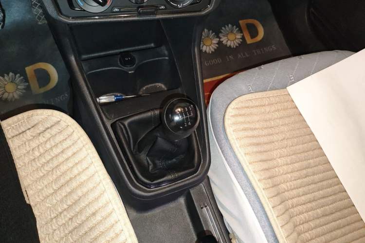 Used Volkswagen Santana 2016 1.4L Manual Fashion Edition
