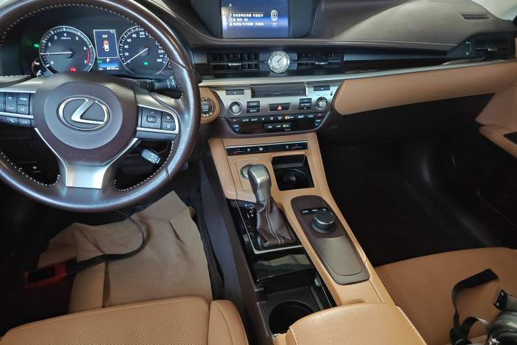 Used Lexus ES 2015 250 Elegant Edition