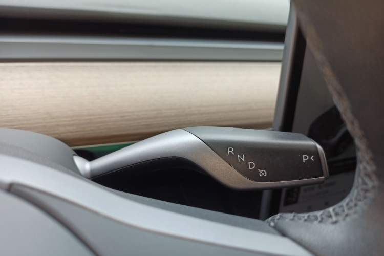 Used Tesla Model Y 2022 Rear-Wheel-Drive Version