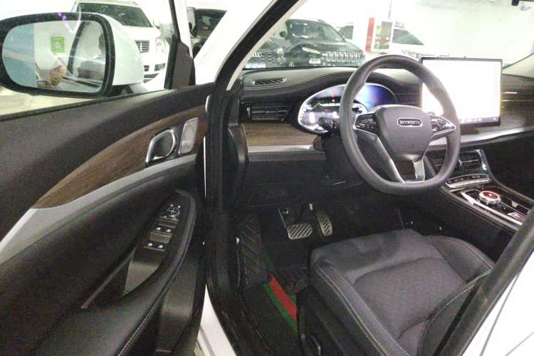 Used Skyworth EV6 2024 430 Cloud Charging Edition+
