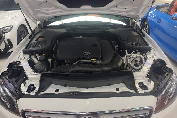 Used Mercedes-Benz E-Class 2020 E 300 L Sporty and Stylish Model
