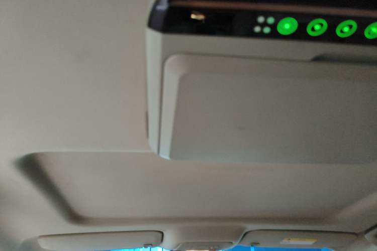 Used Buick GL8 2018 28T Comfort Model China VI Standard
