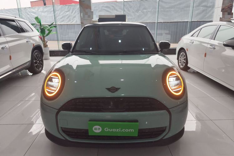 Used  MINI 2025 1.5T COOPER Classic Edition
