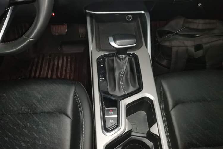 Used Geely Auto Emgrand 2023 4th Generation Champion Edition 1.5L CVT Prestige Model
